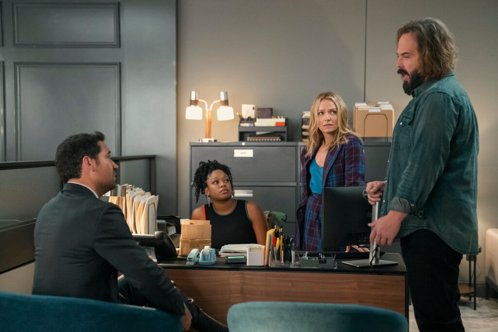 BTS shots of The Lincoln Lawyer Season 3, revealing the effort and hard work of the whole crew to ensure quality and authenticity
