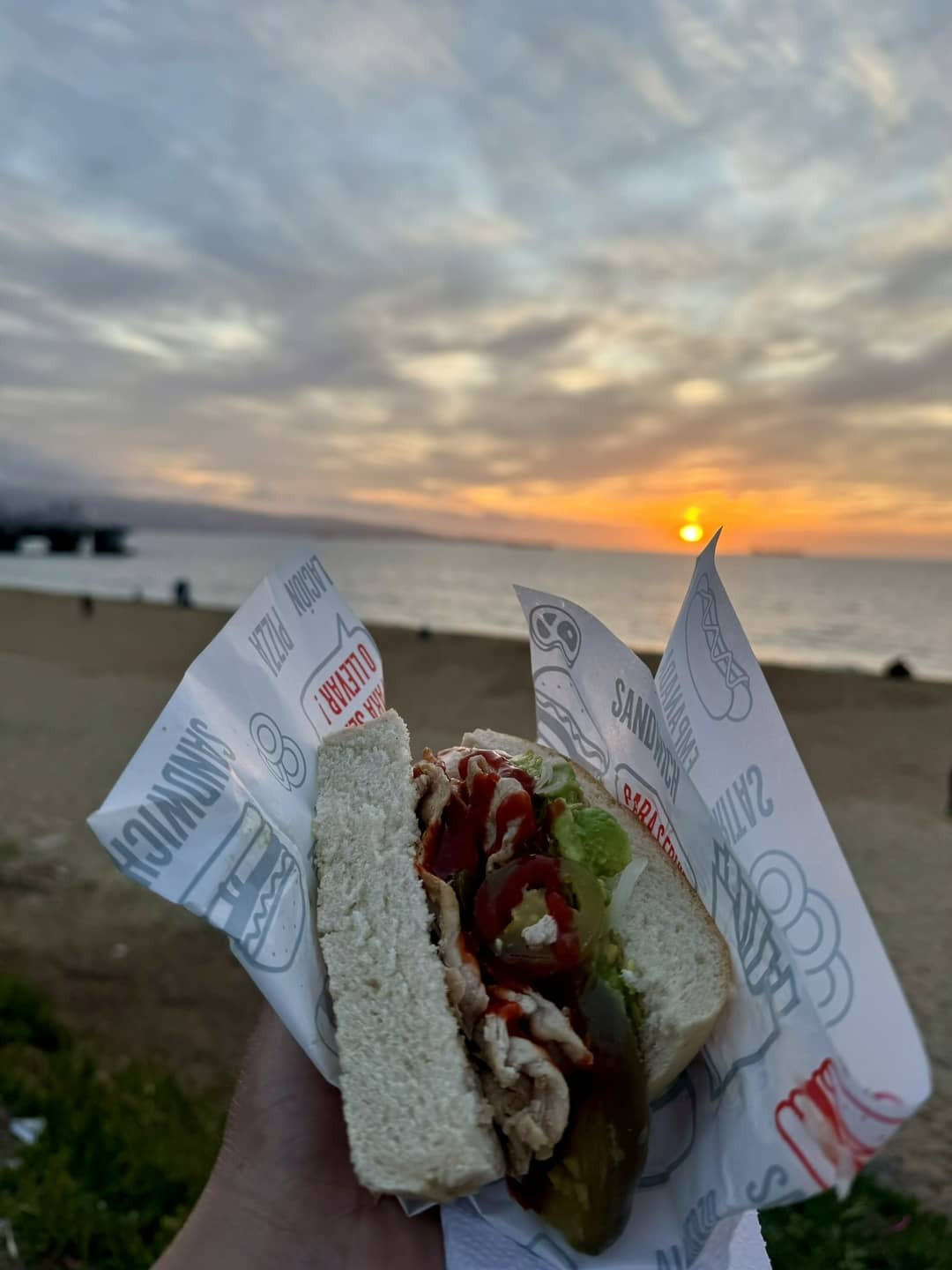 Chilean food in Viña del Mar - Enjoying safe and delicious street food in Viña del Mar.