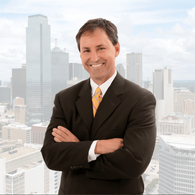 Dallas truck accident attorney Michael Grossman in suit