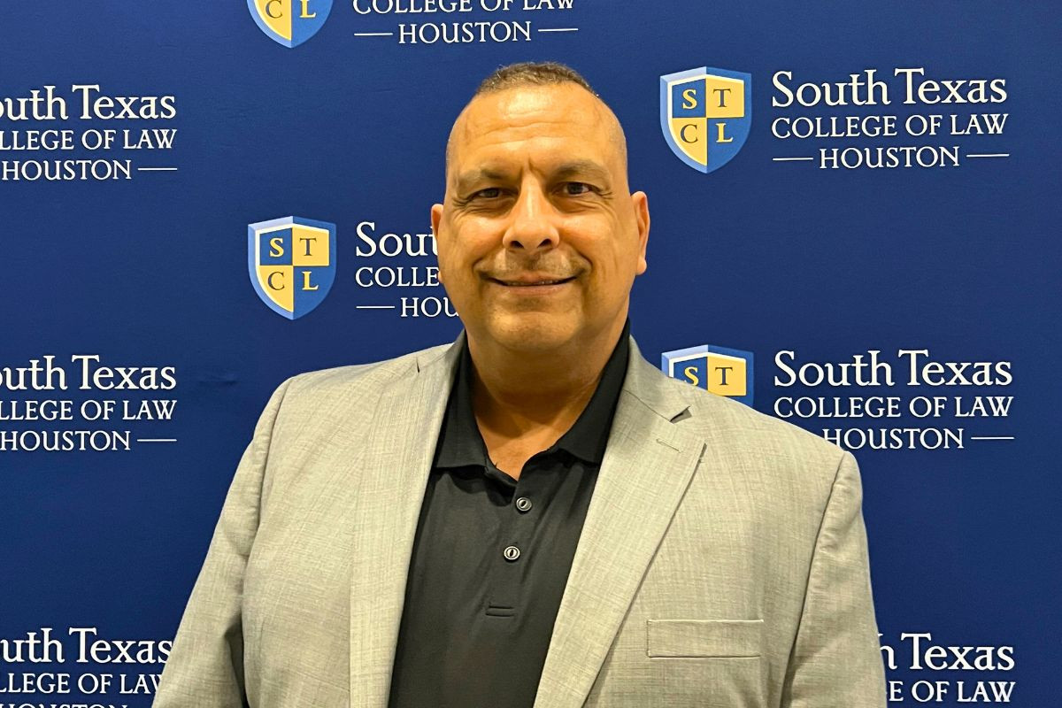 Dean Reynaldo Anaya Valencia portrait, representing law school leadership
