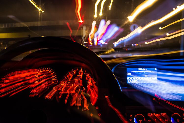 Drunk Driving. Conducir bajo los efectos del alcohol. conducir en estado de ebriedad