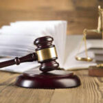 legal symbol: gavel on block